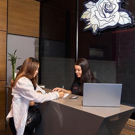 Rosa Negra Haven Cozy Stadio Aparta-Suite Μεντεγίν Εξωτερικό φωτογραφία